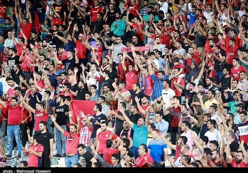 حاشیه دیدار استقلال - نساجی، حضور کمتر از 5 هزار تماشاگر و توهین هواداران 2 تیم به یکدیگر، سپیدرود تشویق شد