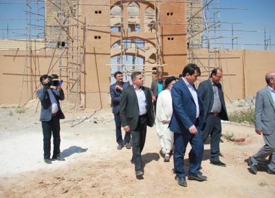 دهکده توریستی تیجرد ابرکوه مهم ترین قطب گردشگری ایران است